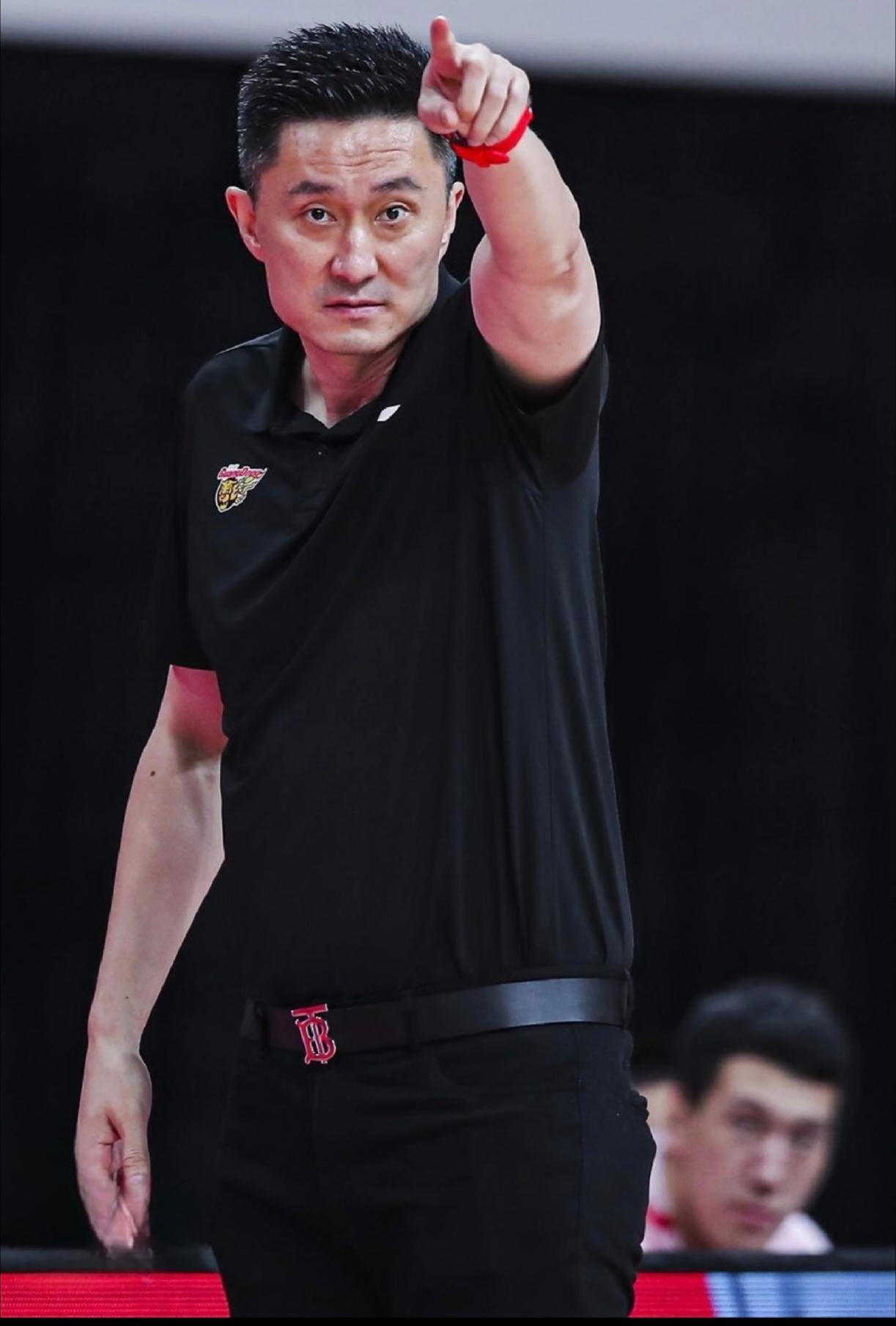 开云下载-欧超杯倒计时，广厦男篮赛后更衣室发声，细节引发关注，震撼外界，纪律约束更严格的简单介绍